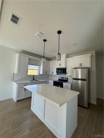 1205 S Waterfall Avenue, Edinburg, TX 78539