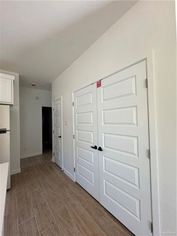 1205 S Waterfall Avenue, Edinburg, TX 78539