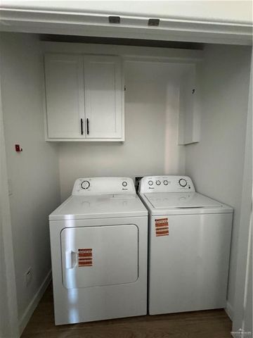 1205 S Waterfall Avenue, Edinburg, TX 78539