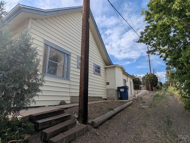 215 W Topeka Ave, Trinidad, CO 81082