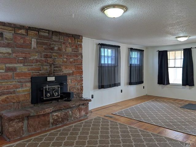 215 W Topeka Ave, Trinidad, CO 81082