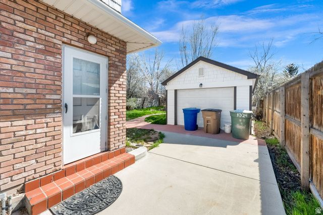 1024 E RAMONA AVE, Salt Lake City, UT 84105