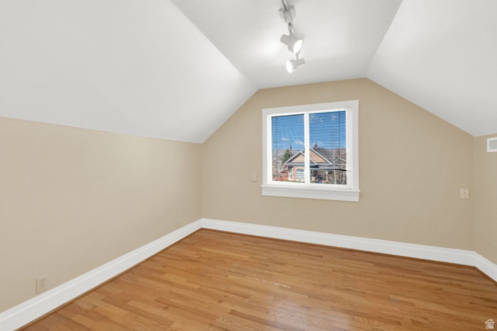 Image 13 of property listing at 1024 E RAMONA AVE, Salt Lake City, UT 84105