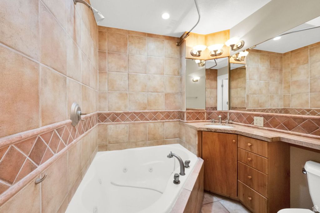 Image 19 of property listing at 1024 E RAMONA AVE, Salt Lake City, UT 84105