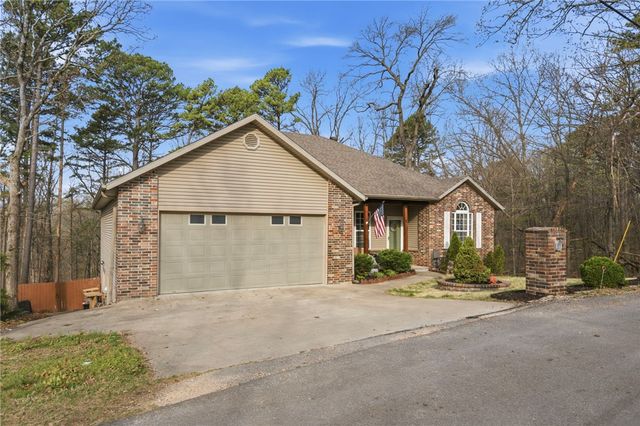 10 Radcliffe Drive, Bella Vista, AR 72714