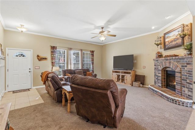 10 Radcliffe Drive, Bella Vista, AR 72714