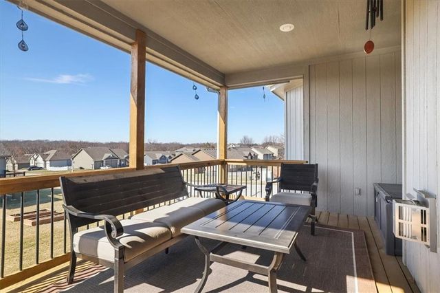 706 Crestridge Drive, Kearney, MO 64060