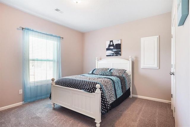 706 Crestridge Drive, Kearney, MO 64060