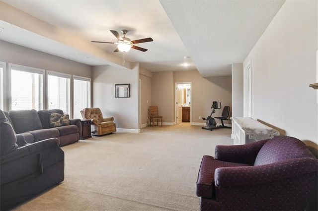 706 Crestridge Drive, Kearney, MO 64060