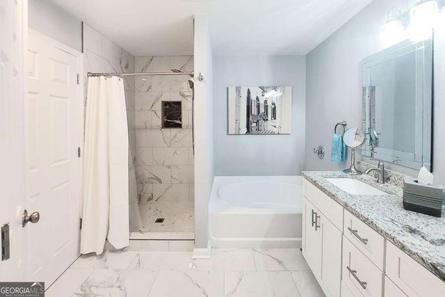 928 Pierce Ivy Court, Lawrenceville, GA 30043