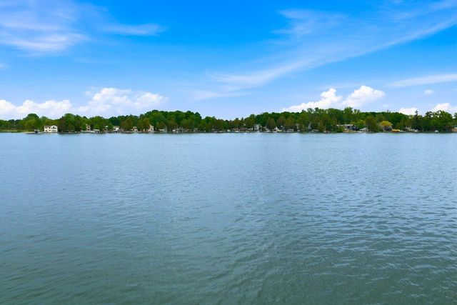 405 Lake DRIVE, Random Lake, WI 53075
