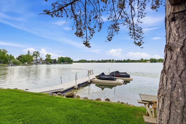 405 Lake DRIVE, Random Lake, WI 53075