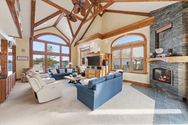 405 Lake DRIVE, Random Lake, WI 53075