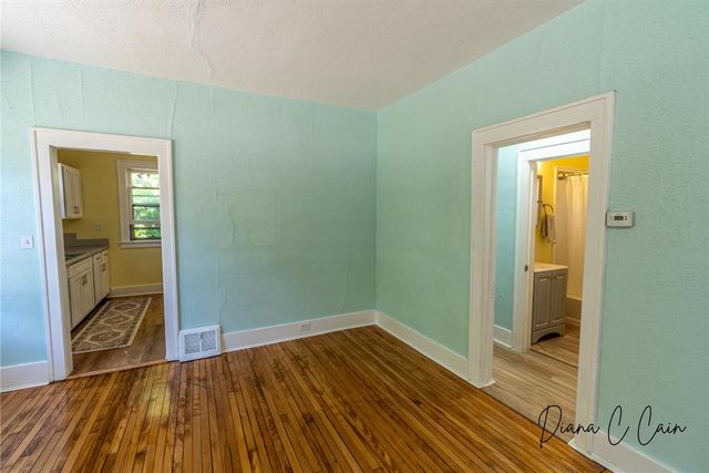 504 Mclaren Street, Muskegon, MI 49442