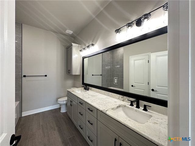 302 Lee Mays Boulevard, Troy, TX 76579