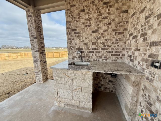 302 Lee Mays Boulevard, Troy, TX 76579