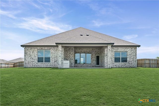 302 Lee Mays Boulevard, Troy, TX 76579