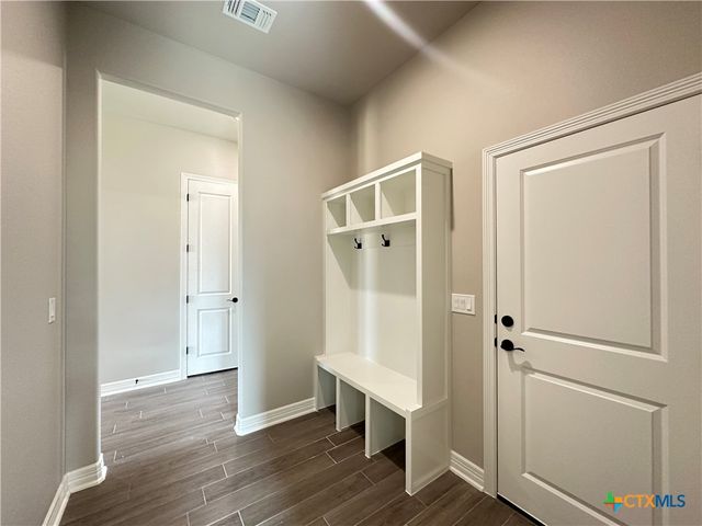 302 Lee Mays Boulevard, Troy, TX 76579