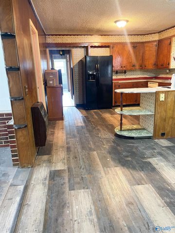 130 Suttles Avenue, Rainsville, AL 35986