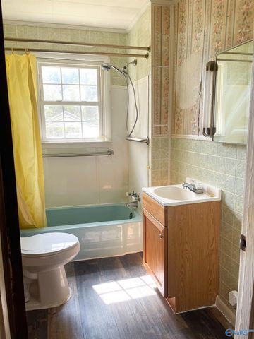 130 Suttles Avenue, Rainsville, AL 35986