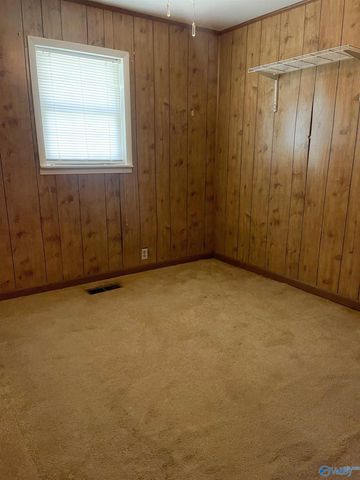 130 Suttles Avenue, Rainsville, AL 35986