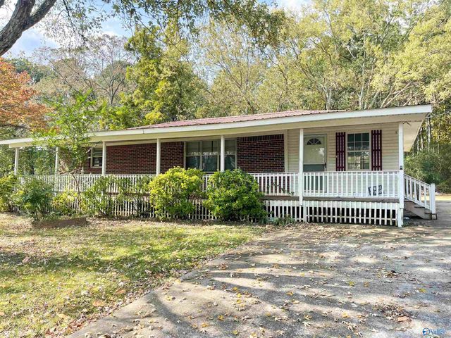 130 Suttles Avenue, Rainsville, AL 35986