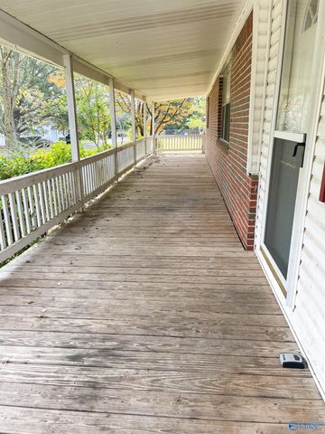 130 Suttles Avenue, Rainsville, AL 35986