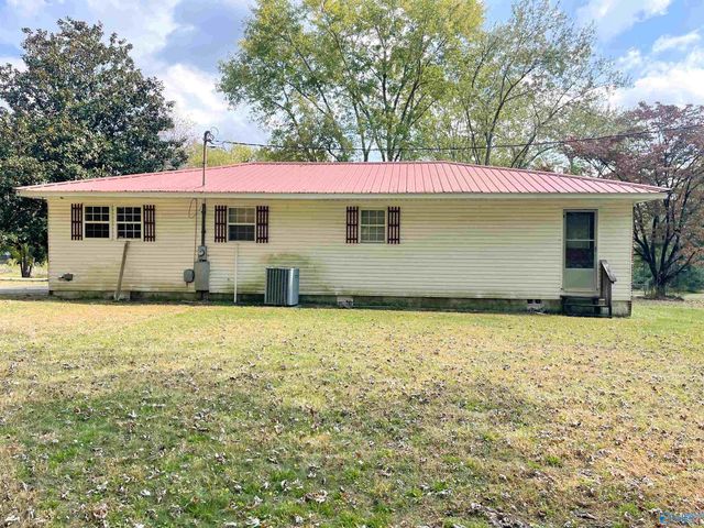 130 Suttles Avenue, Rainsville, AL 35986