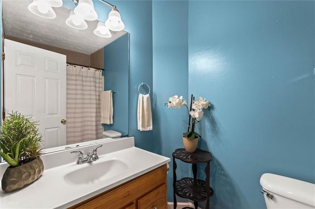 5310 Redfield Way, Flowery Branch, GA 30542