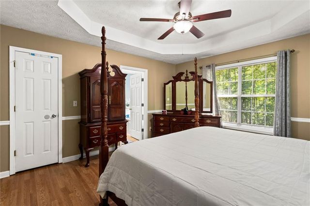 5310 Redfield Way, Flowery Branch, GA 30542