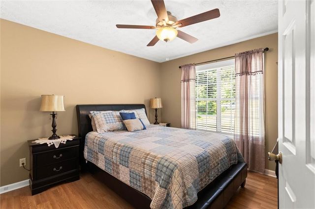 5310 Redfield Way, Flowery Branch, GA 30542
