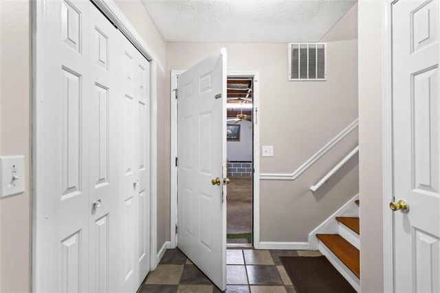 5310 Redfield Way, Flowery Branch, GA 30542