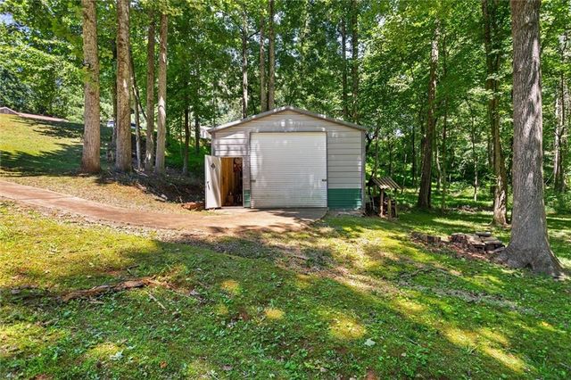 5310 Redfield Way, Flowery Branch, GA 30542