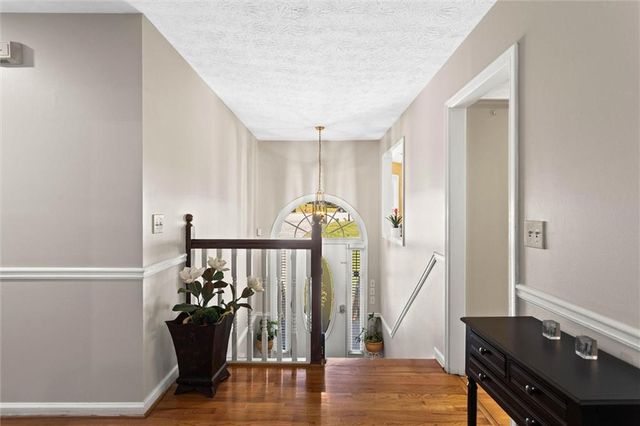 5310 Redfield Way, Flowery Branch, GA 30542