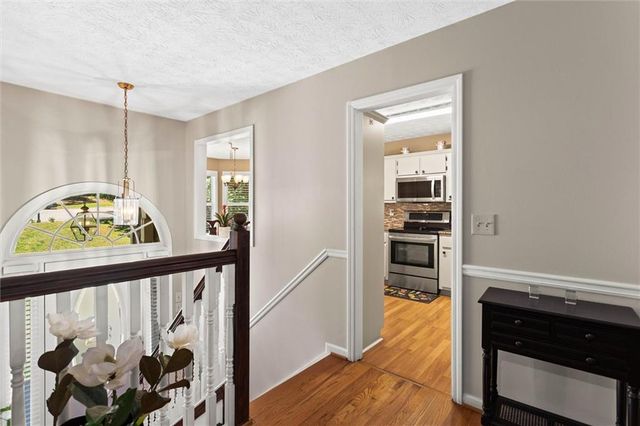 5310 Redfield Way, Flowery Branch, GA 30542