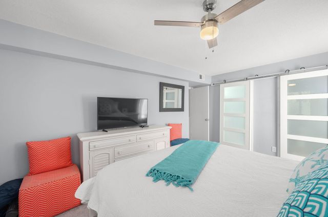 2500 SE Anchorage Cv Apt D-2, Port St Lucie, FL 34952