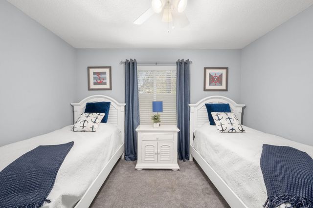 2500 SE Anchorage Cv Apt D-2, Port St Lucie, FL 34952