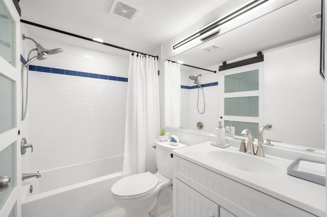 2500 SE Anchorage Cv Apt D-2, Port St Lucie, FL 34952