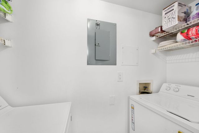 2500 SE Anchorage Cv Apt D-2, Port St Lucie, FL 34952