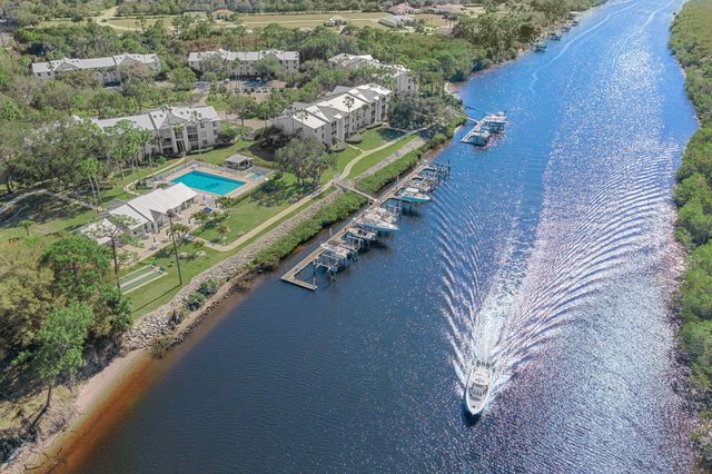 2500 SE Anchorage Cv Apt D-2, Port St Lucie, FL 34952