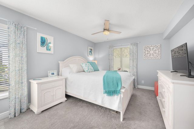 2500 SE Anchorage Cv Apt D-2, Port St Lucie, FL 34952