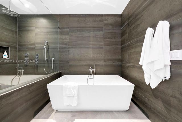 2627 S Bayshore Dr 2904, Miami, FL 33133