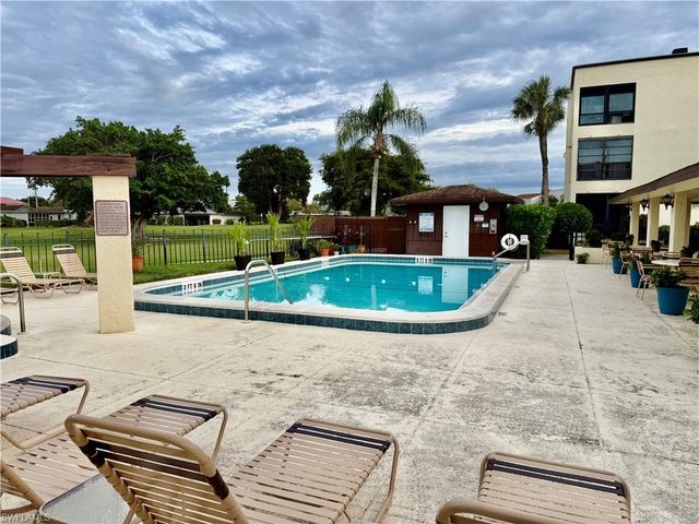 3625 Boca Ciega DR # 206, Naples, FL 34112