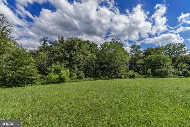 OAK SHADE, Jeffersonton, VA 22724
