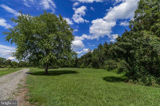 OAK SHADE, Jeffersonton, VA 22724