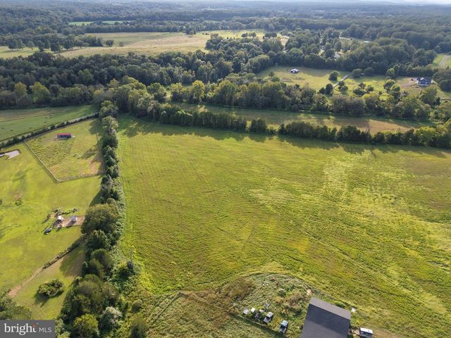 OAK SHADE, Jeffersonton, VA 22724