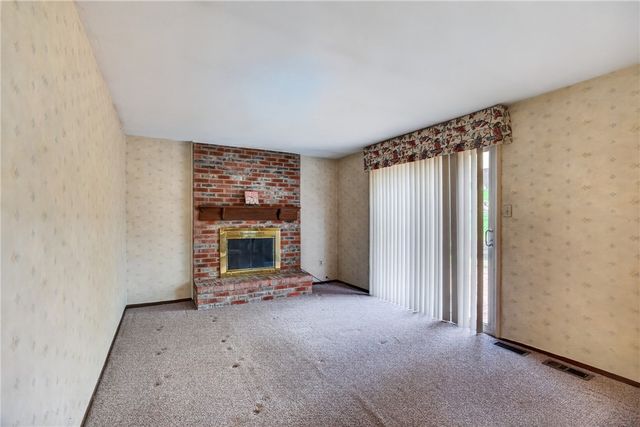 142 Thunderwood Dr, Bethel Park, PA 15102