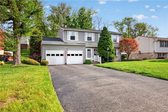 142 Thunderwood Dr, Bethel Park, PA 15102
