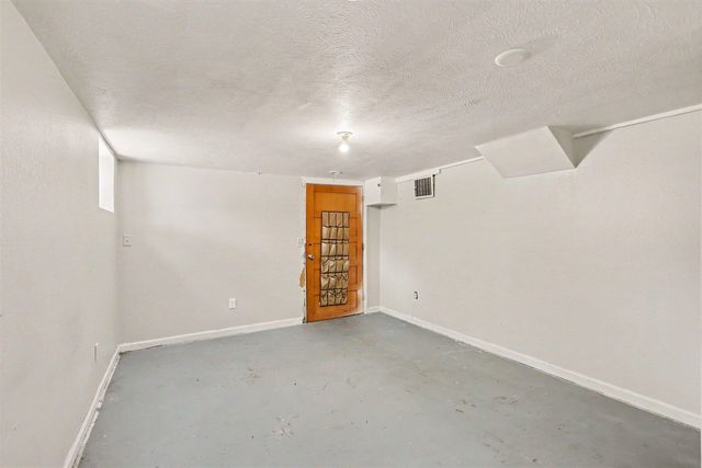 3329 Sanford Street, Muskegon, MI 49444