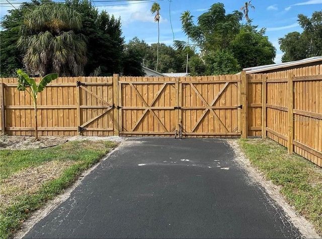 4133 3RD AVENUE N, St Petersburg, FL 33713